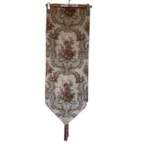 Tapestry table‎ runner fringed Victorian floral rose cream